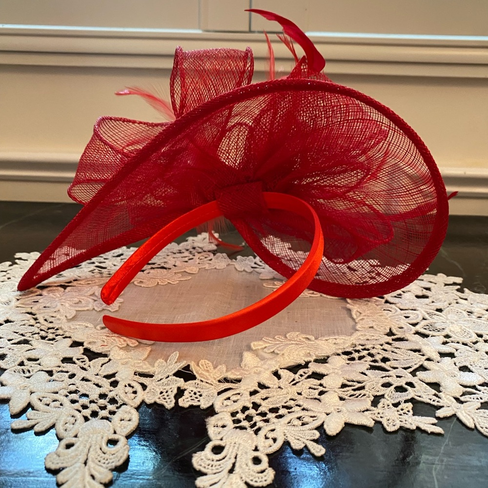 Fascinator hat - Picture 2 of 5